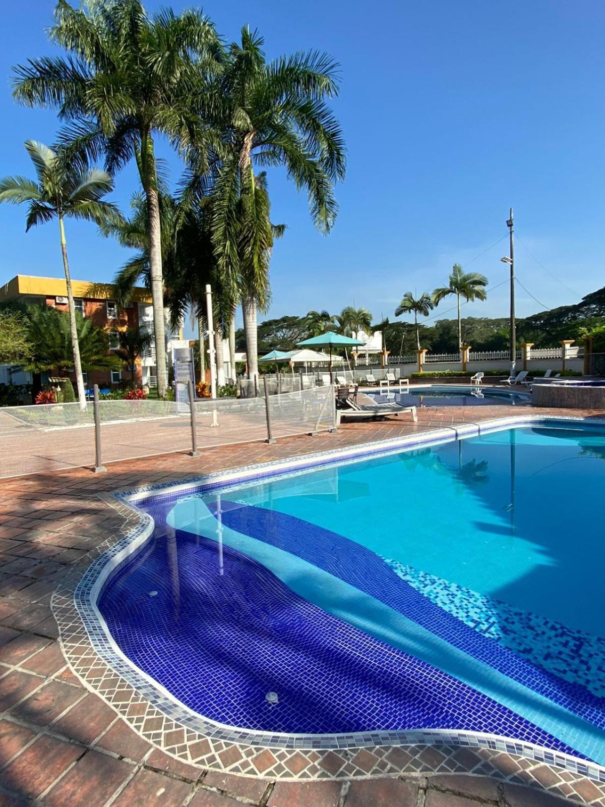 Hotel Villa Zaragoza Екстер'єр фото
